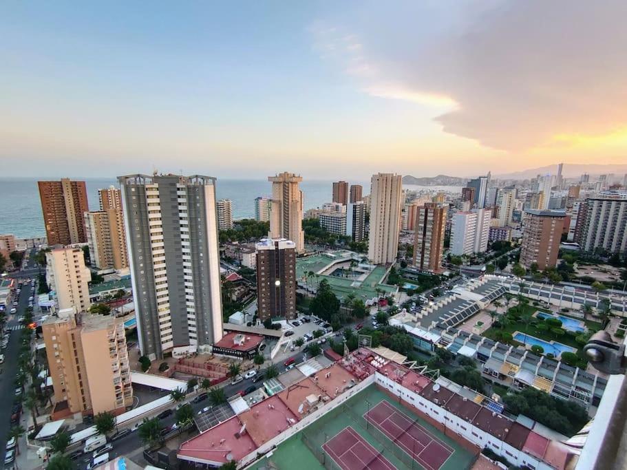 Benidorm Gemelos II One, Impresionante Vista Exterior foto